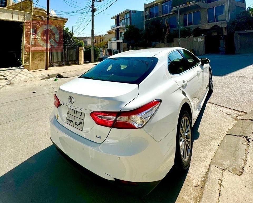 تۆیۆتا کامری